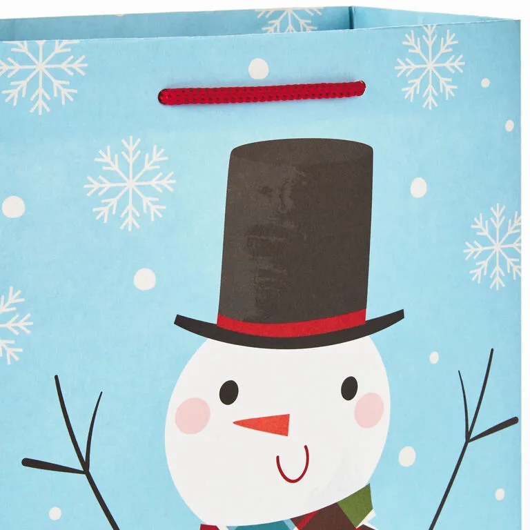 Hallmark Assorted Sizes And Designs 18-Pack Christmas Gift Bags - Image 7