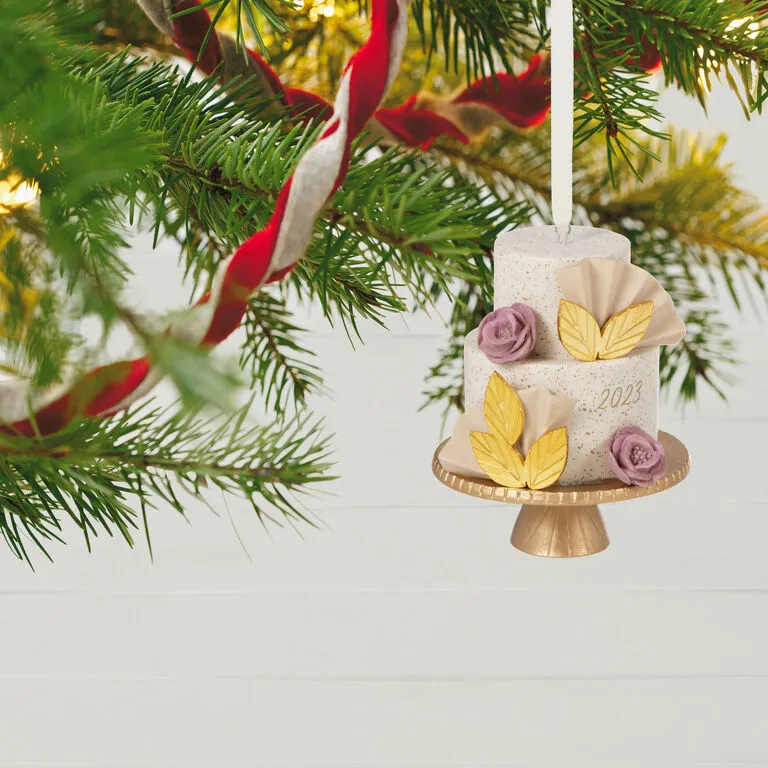 Hallmark A Sweet Beginning 2023 Porcelain Ornament - Image 2