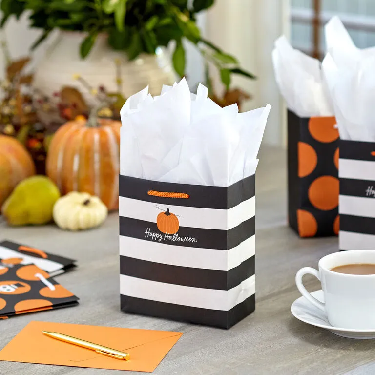 Hallmark 6.5" Assorted 8-Pack Stylish Halloween Small Gift Bags - Image 2