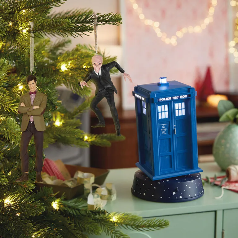 Hallmark Doctor Who 60th Anniversary TARDIS Tabletop Decoration With Light, Sound And Motion - Image 2
