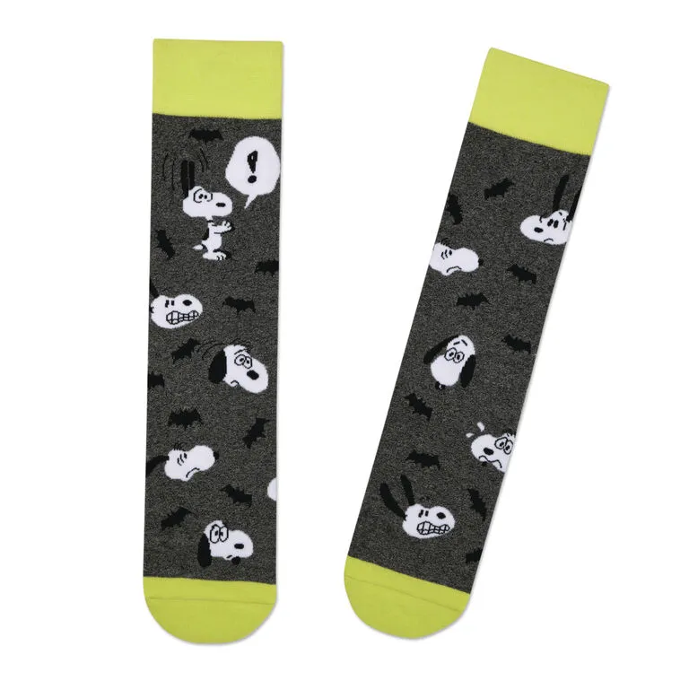 Hallmark Peanuts® Scared Snoopy Halloween Crew Socks