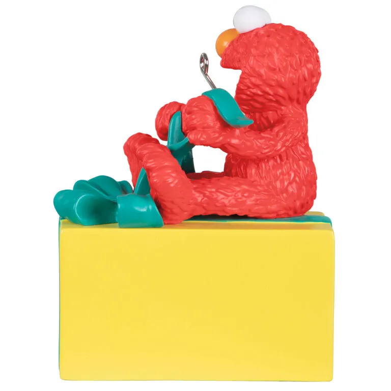 Hallmark Sesame StreetĀ® A Gift From Elmo Personalized Ornament - Image 4